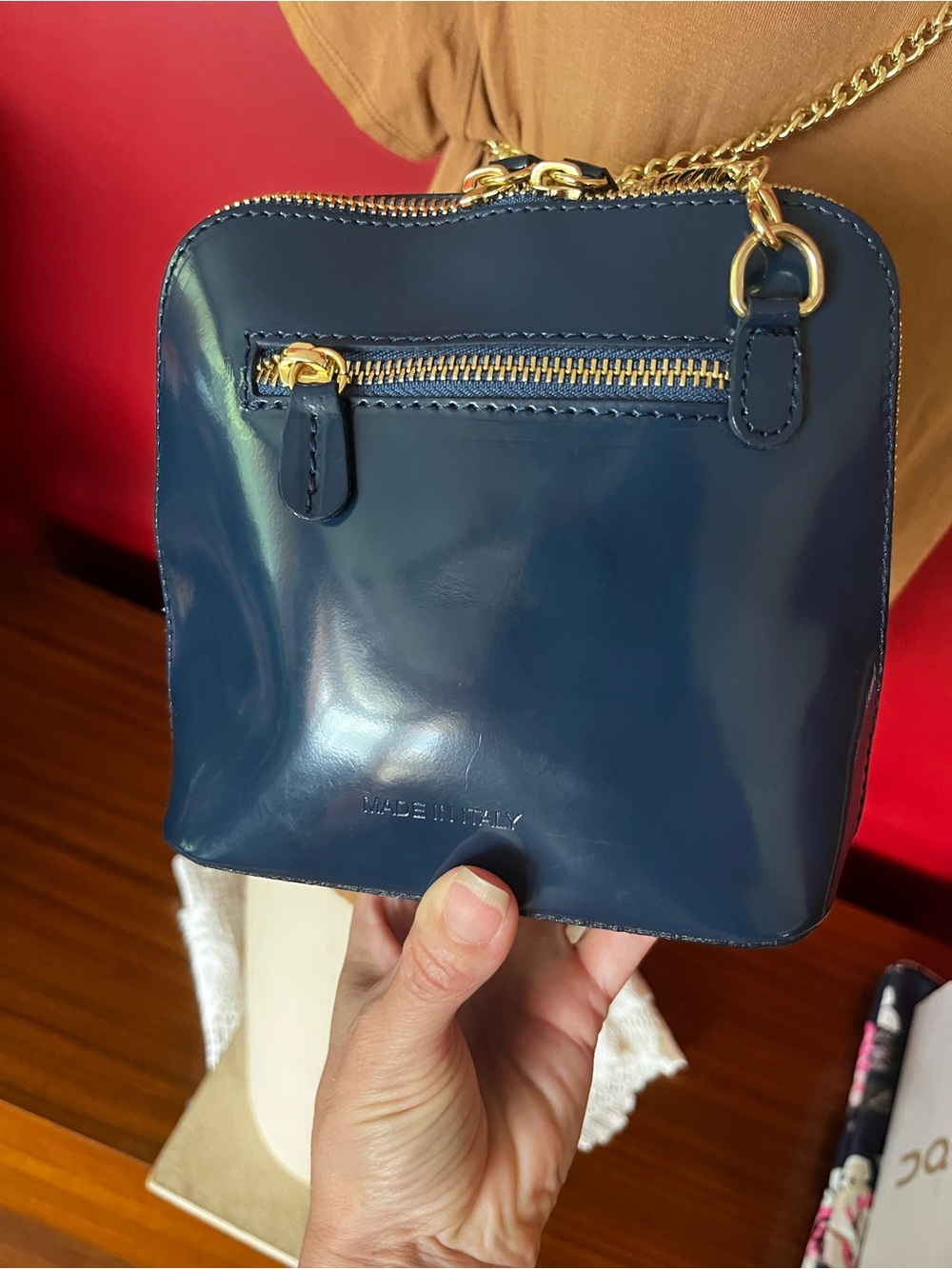 Like new Pratesi Navy Patent Leather Crossbody Bag - Picture 4 of 16